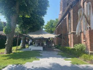 media_523_683435_w800_h600_fit